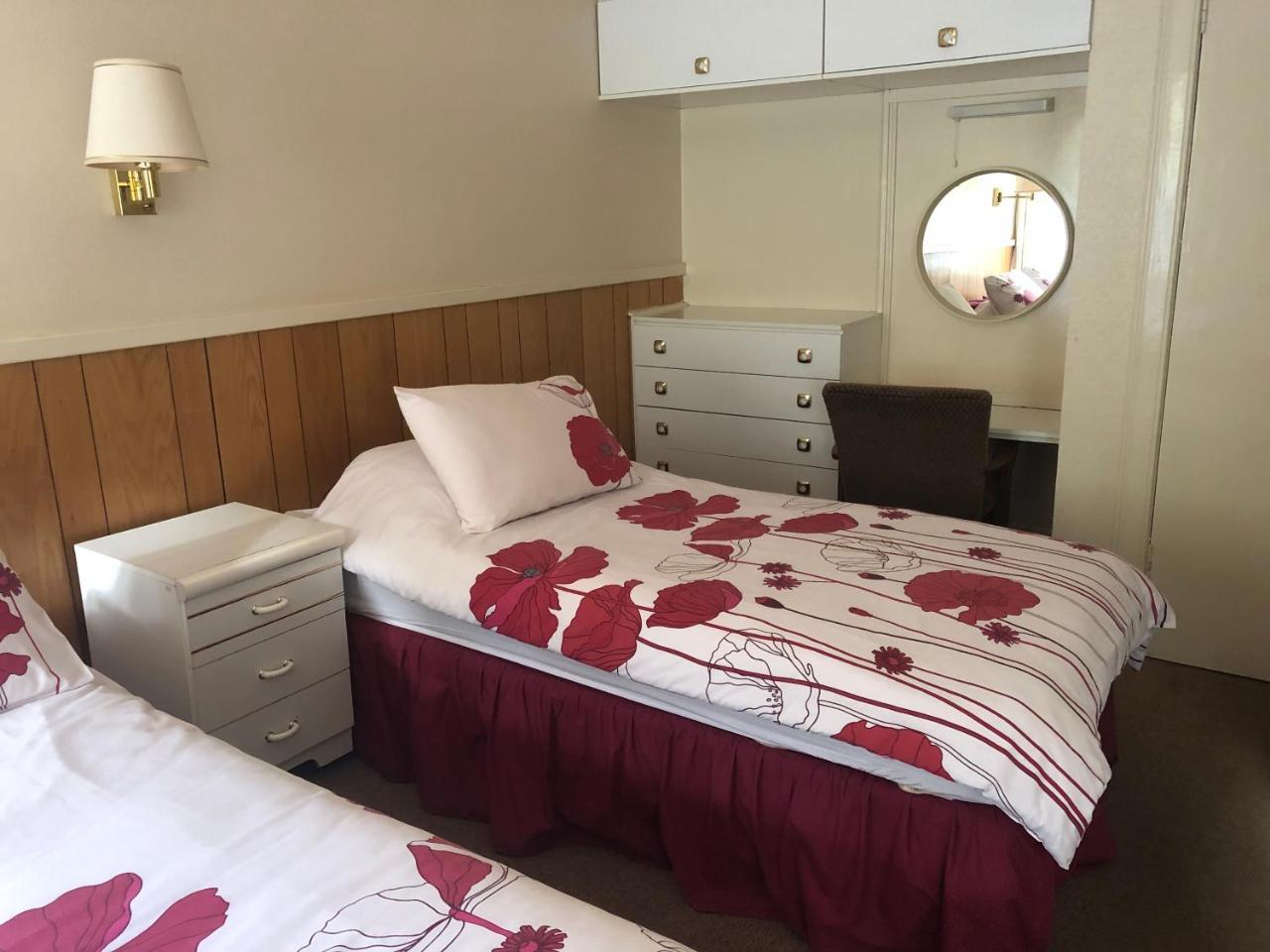 Port Askaig Hotel Экстерьер фото