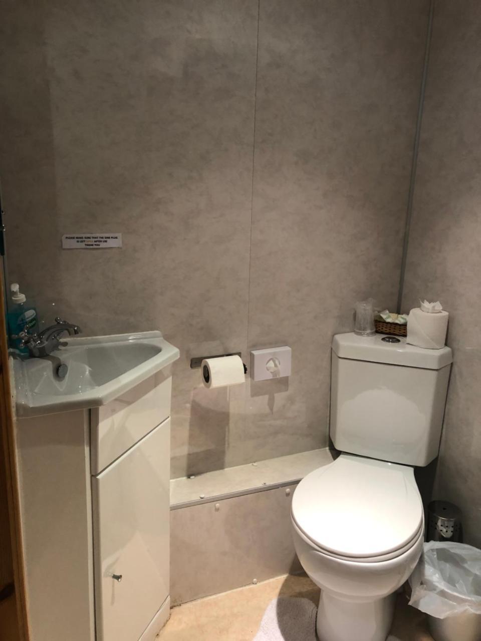 Port Askaig Hotel Экстерьер фото